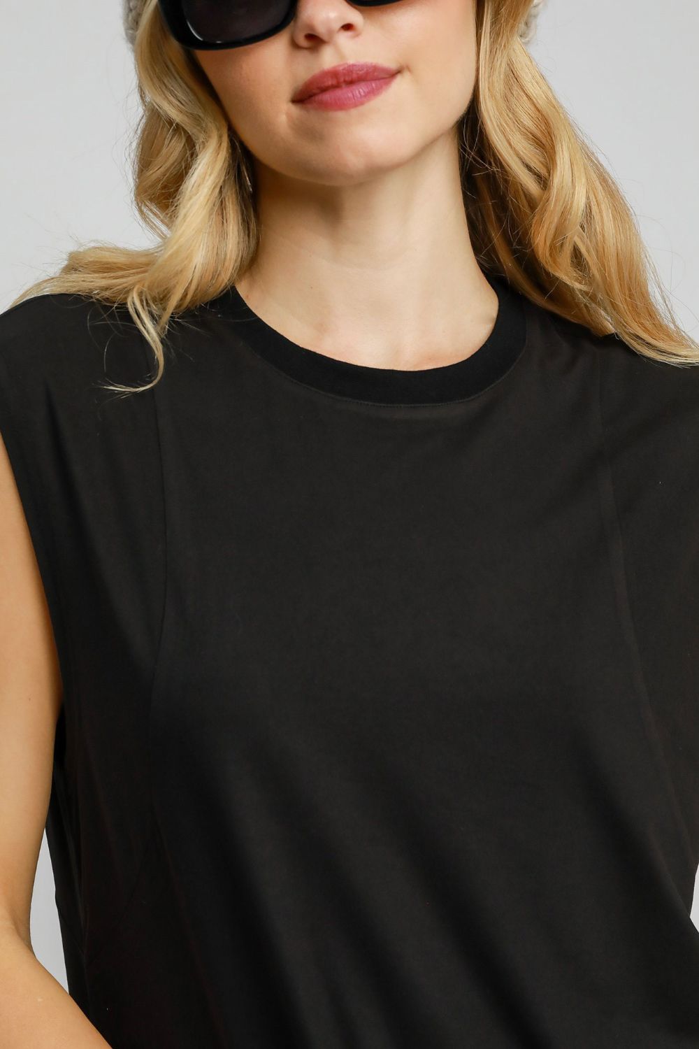 Women's Black Sleeveless High-Low Curved Hemline Mini Dress Tunic