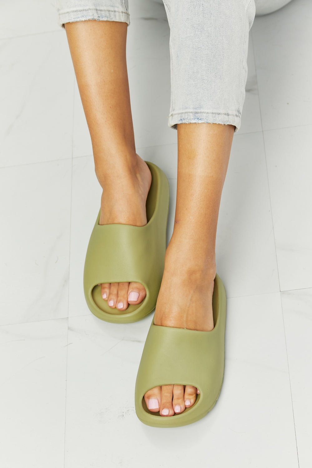 Womens Green In My Comfort Zone Slides