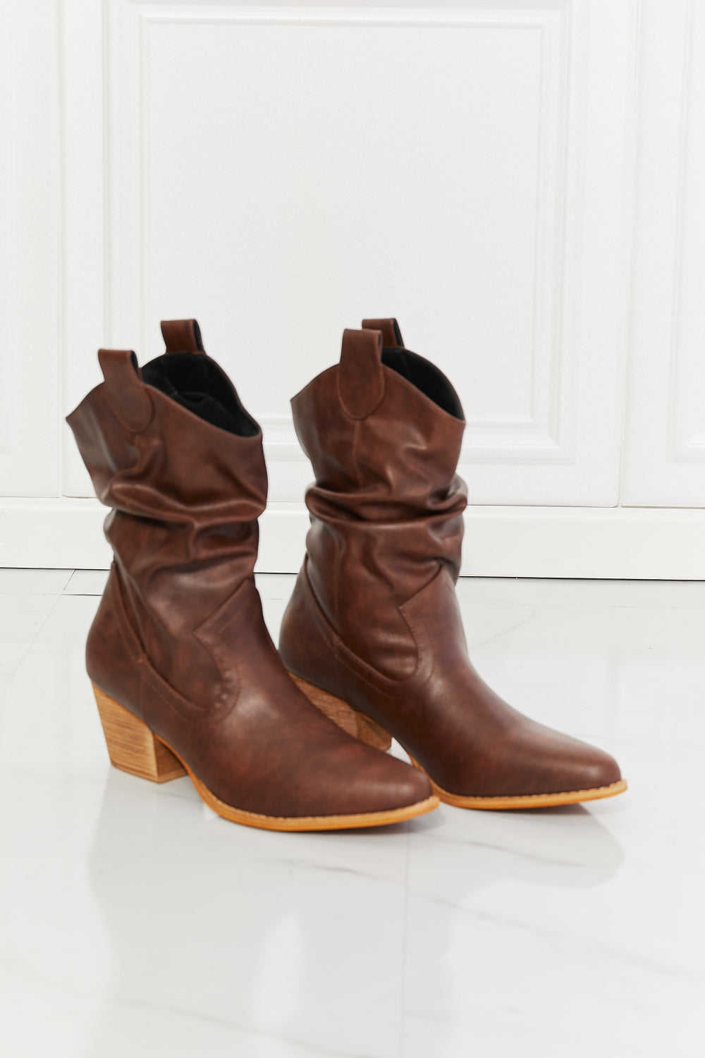 Women's Western Brown Cowboy Boots Wide Calf Scrunch