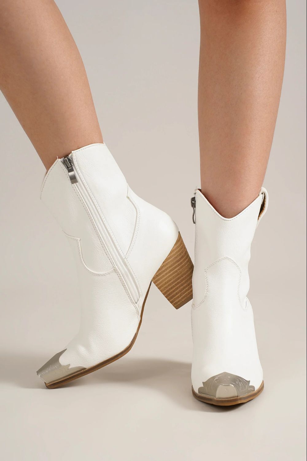 Women's White Classic Cowboy Boots with Wood Heel and Silver Toe