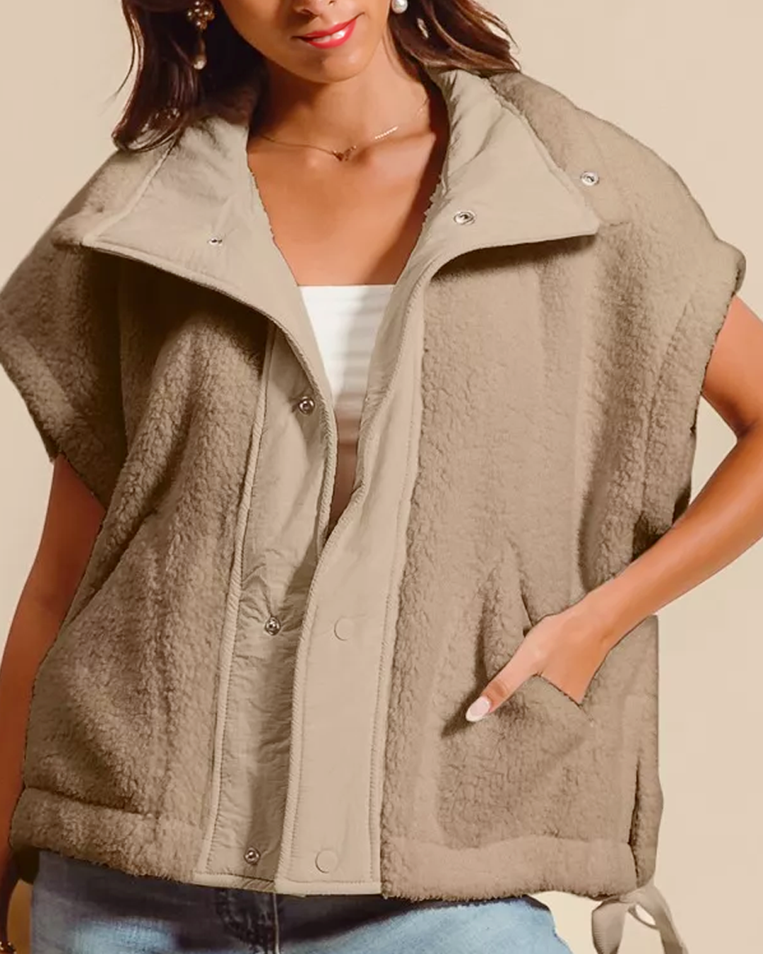 Women's Utah Desert Over Sized Soft Sherpa Fur Sleeveless Vest Jacket