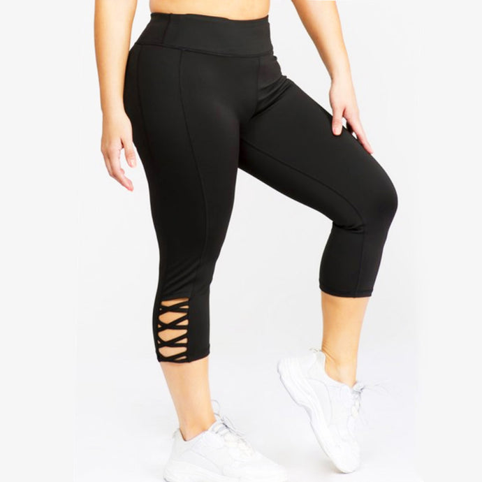 Black Plus Size Cross Me Pocket Capri